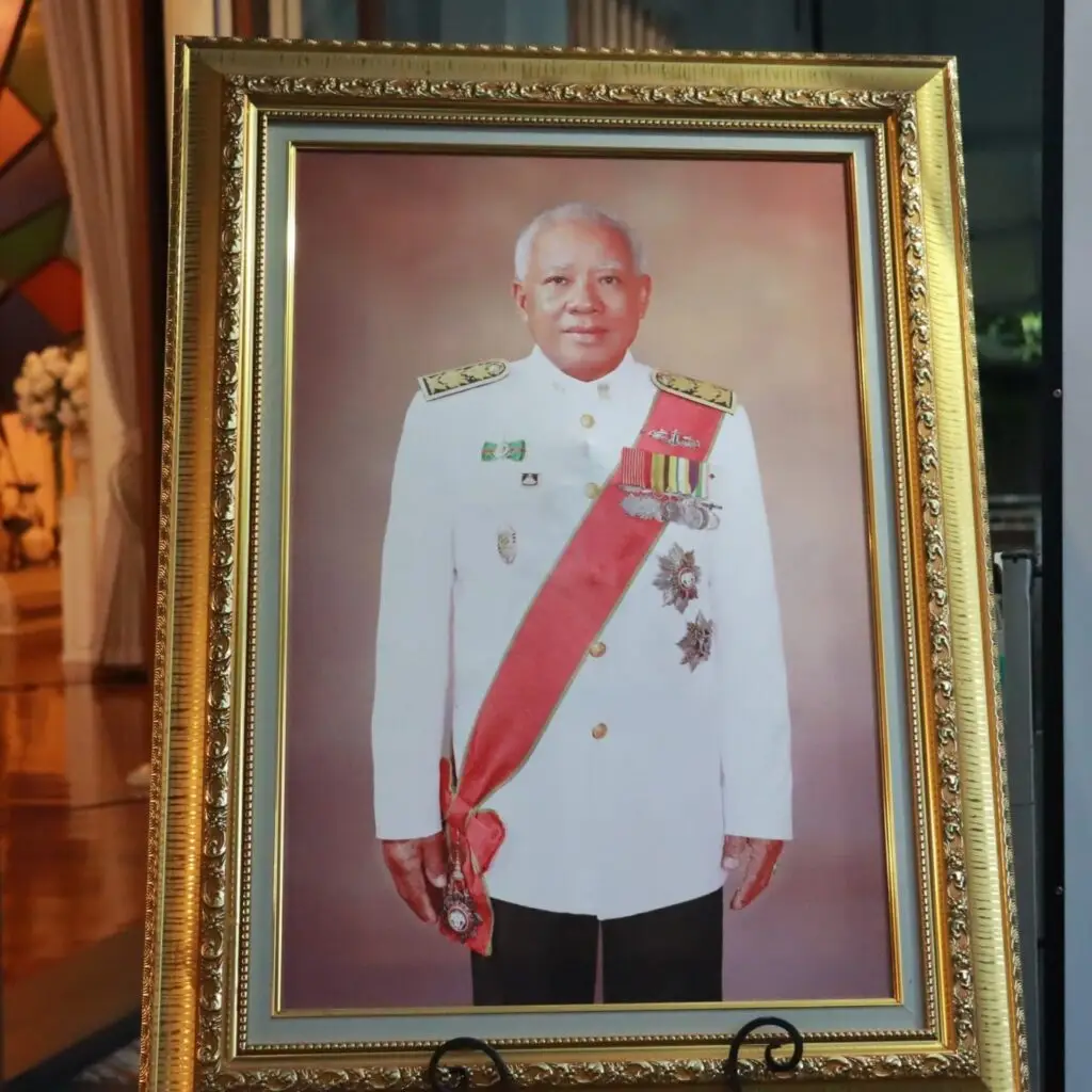 นายพยุงศักดิ์ จันทรสุรินทร์