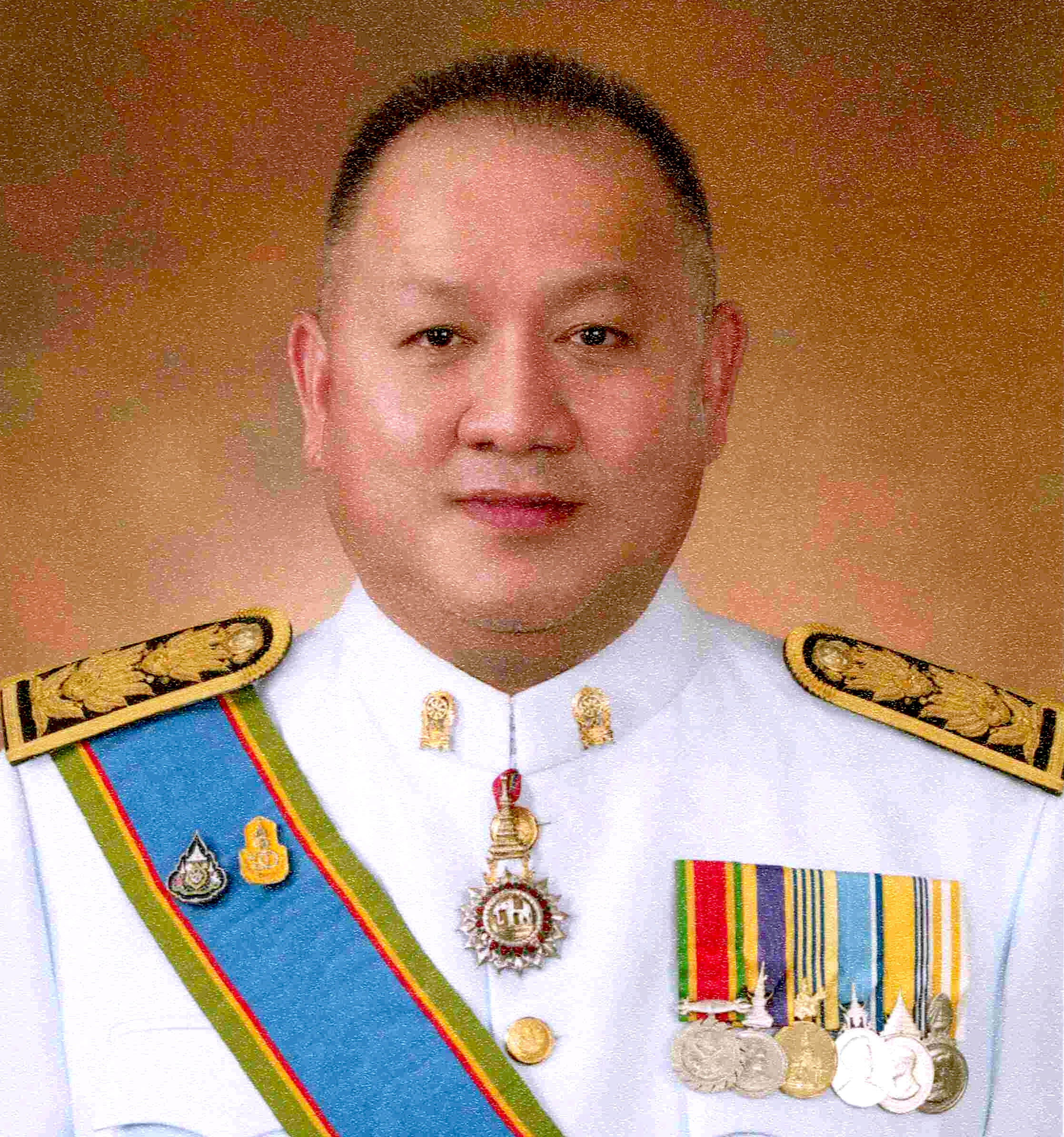นายยศพล เวณุโกเศศ